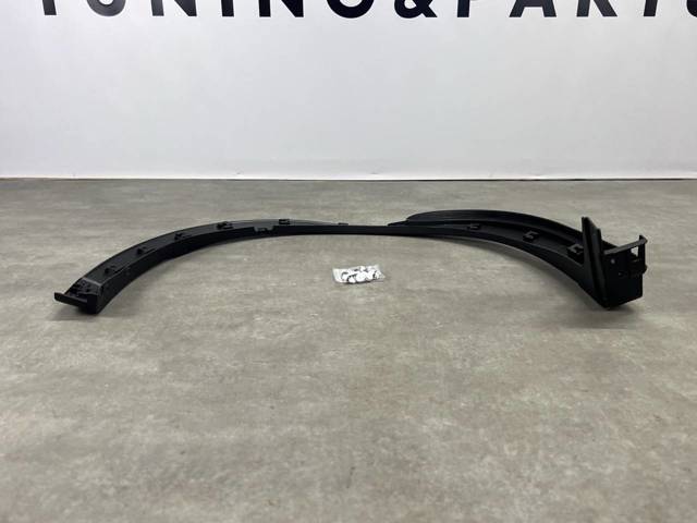 KB7W51W60E Mazda Extensión de la aleta trasera izquierda