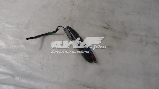 Pantalla de sensor de estacionamiento MERCEDES A1715420123