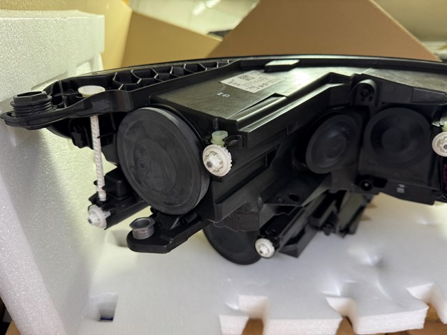 Comprar 566941015 VAG Faro delantero izquierdo