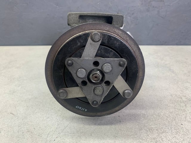 Compresor de aire acondicionado 9802501780 Peugeot/Citroen