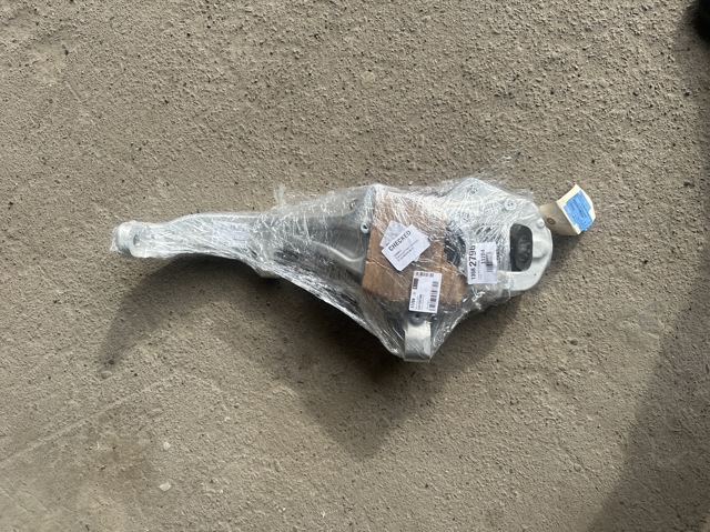 Comprar A1673322500 Mercedes Mangueta delantera izquierda