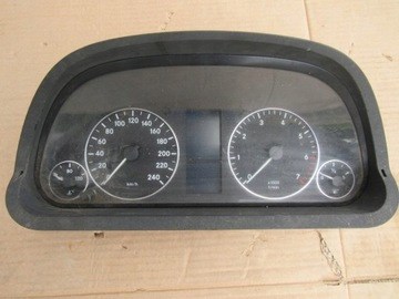 A1695403748 Mercedes