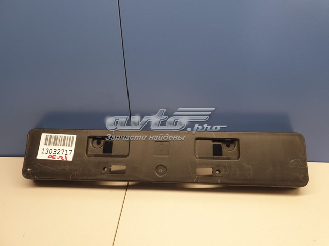 5211478130 Toyota soporte de matricula delantera