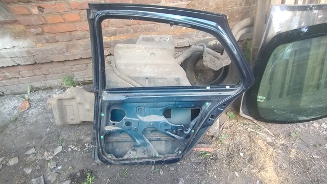 7751471661 Renault (RVI) puerta trasera derecha