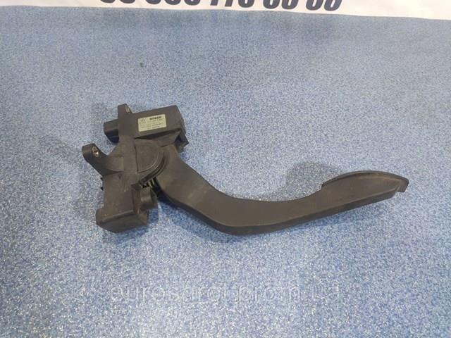 Pedal del acelerador 500344802 Iveco