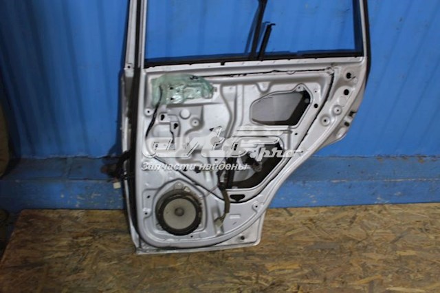 6700342040 Toyota puerta trasera derecha