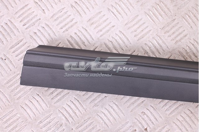 Moldura de la puerta delantera izquierda VAG 5C5854939M9B9 precio, desde 254,22 EUR