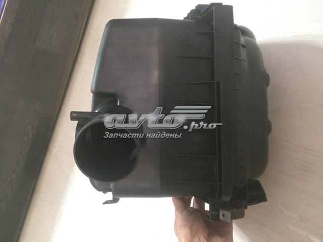 1770047130 Toyota casco de filtro de aire