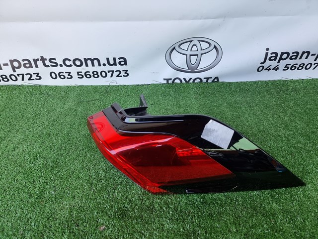 8155142230 Toyota piloto posterior exterior derecho