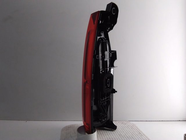 Piloto trasero derecho Peugeot/Citroen 9820555280