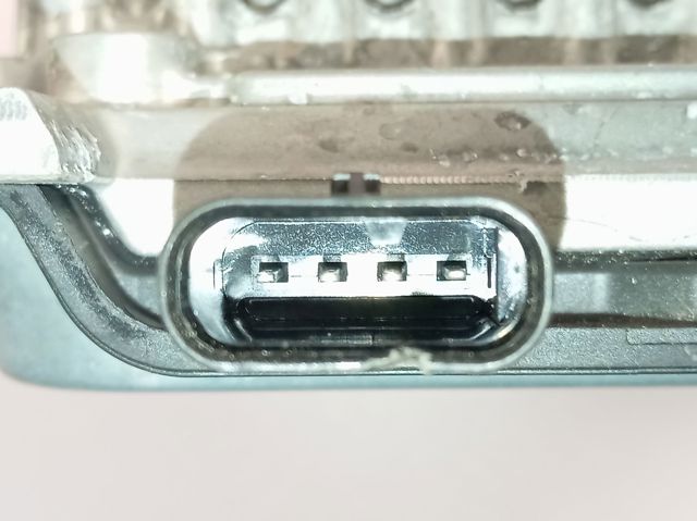 LX7A14B227AK Ford Inversor de corriente