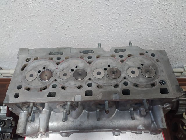 110421615R Renault (RVI) Cabeza del motor