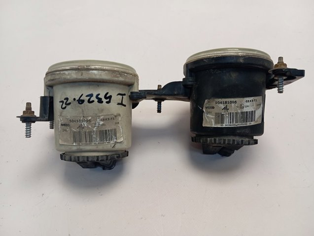 Faro antiniebla izquierdo / derecho Iveco 504181095