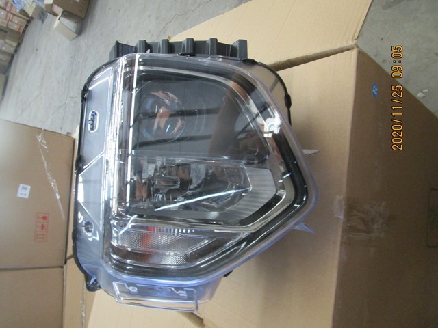 92102S1000 Market (OEM) faro derecho