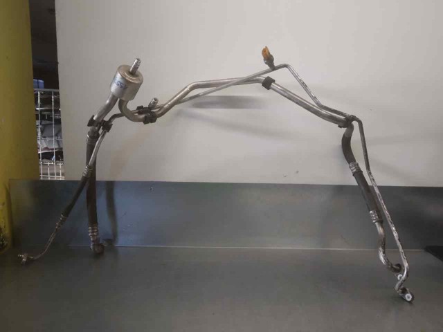Manguera de aire acondicionado, del evaporador trasero al compresor 9684368380 Peugeot/Citroen