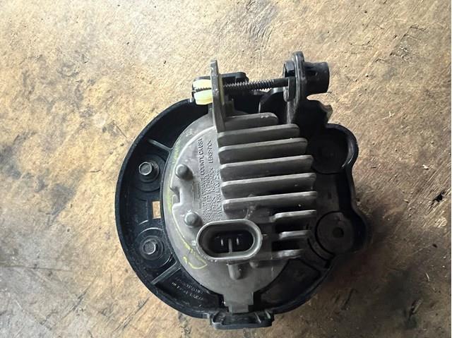 68410368AB Chrysler faro antiniebla izquierdo