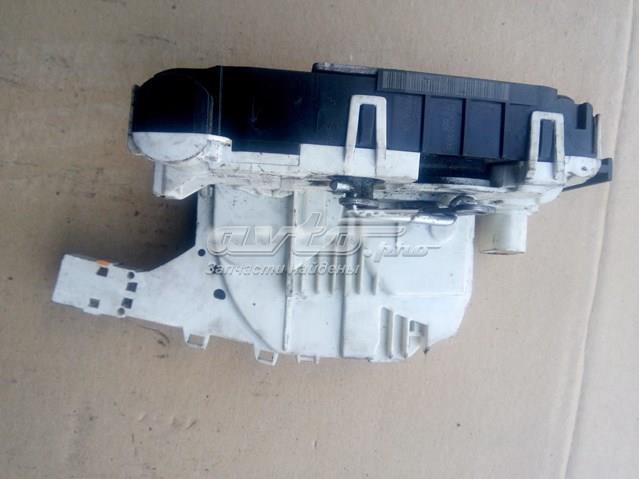 Comprar A9067303935 Mercedes Cerradura de puerta trasera derecha de doble hoja