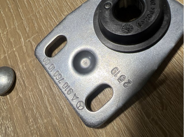 A9107601000 Mercedes 
