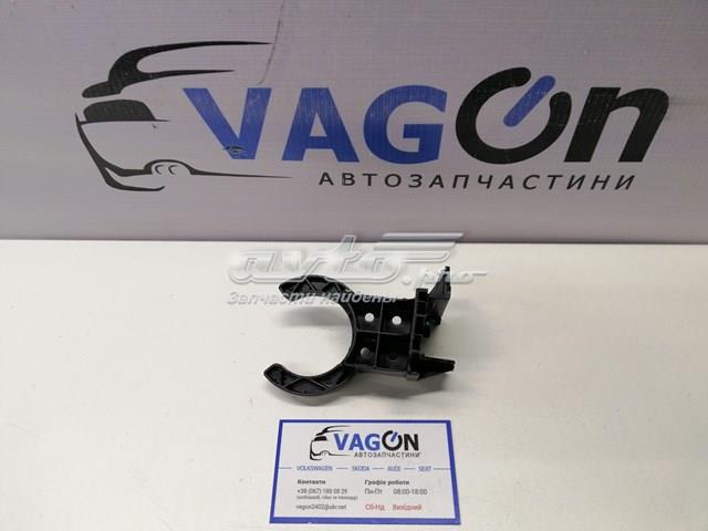 Soporte del cuello del tanque de lavaparabrisas Volkswagen Tiguan (5N)