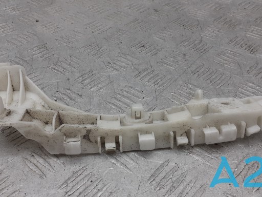 Comprar 6400G660 Mitsubishi Soporte de parachoques delantero derecho