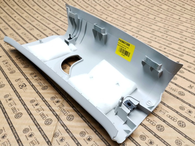 Cubierta interior del pilar trasero derecho VAG 7N0867288 precio, desde 66,79 EUR