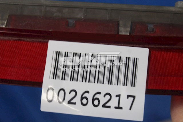 Comprar D46151580 Mazda Luz de freno trasera adicional 