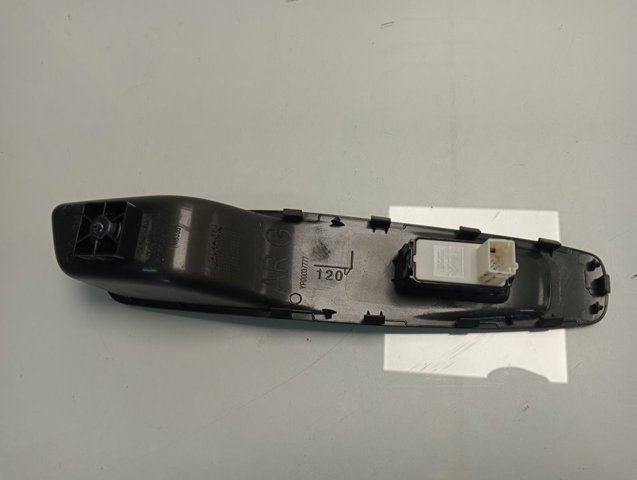 Botón de elevalunas delantero derecho 98044803ZD Opel