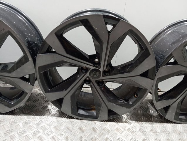  Renault (RVI) 403001493R precio, desde 390,59 EUR