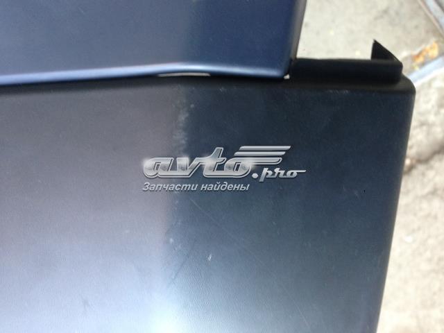 LR073069 Land Rover Defensa trasero