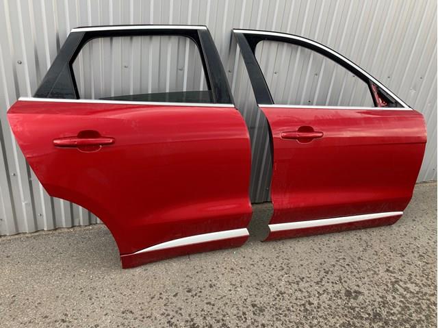 T4A1371 Jaguar Puerta trasera izquierda