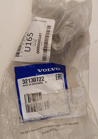 Tapa de motor Volvo 32130722 precio, desde 13,95 EUR