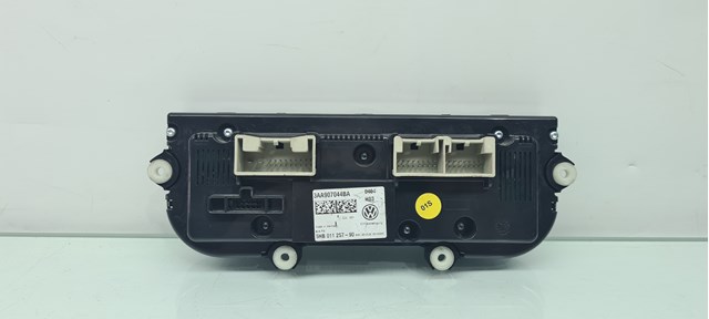 5HB011257 VAG