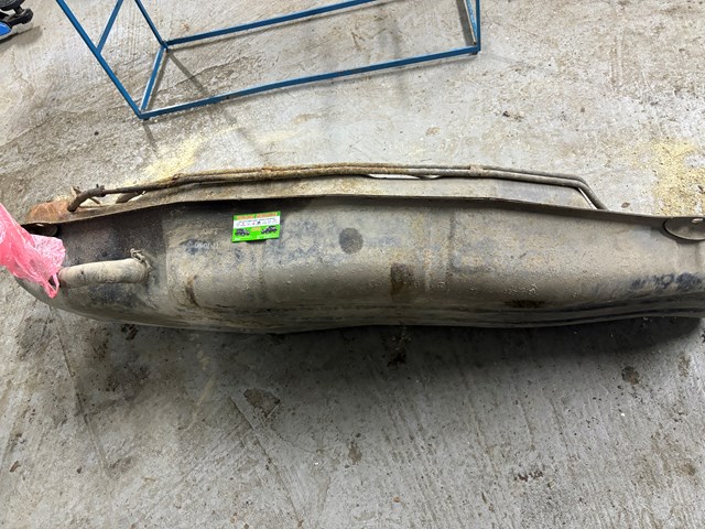 Q3730064 Q-fix Tanque de combustible