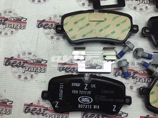 LR106326 Land Rover pastillas de freno traseras