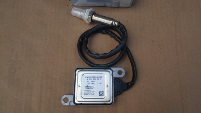  Mercedes A000905851187