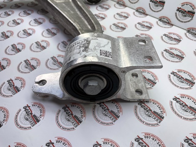 Brazo inferior derecho de la suspensión delantera Mercedes A2473308802 precio, desde 204,61 EUR