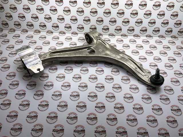Comprar A2473308802 Mercedes Brazo inferior derecho de la suspensión delantera