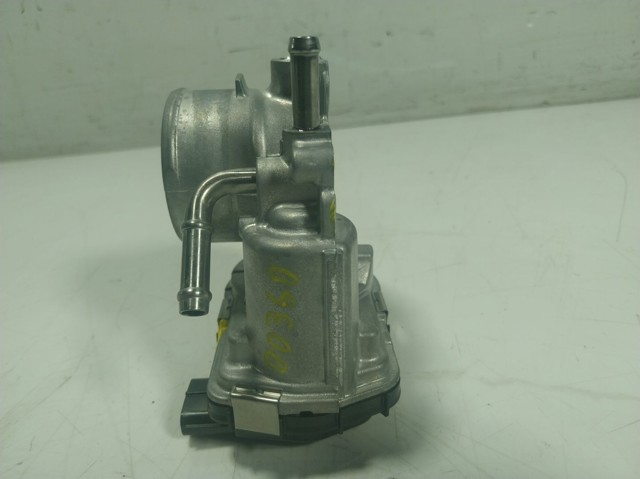 Caja de mariposa Toyota 22030F3030