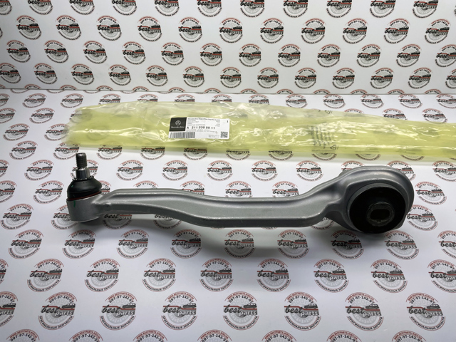 Brazo inferior derecho de la suspensión delantera Mercedes 2113305011