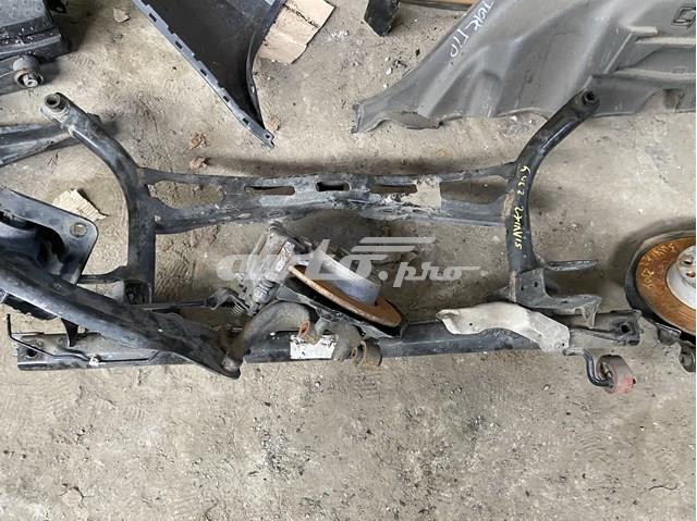 561505315E VAG subchasis trasero soporte motor