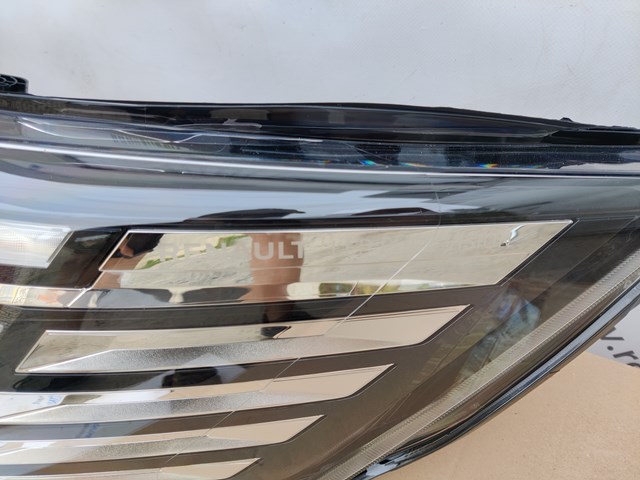Faro derecho 260102899R Renault (RVI)