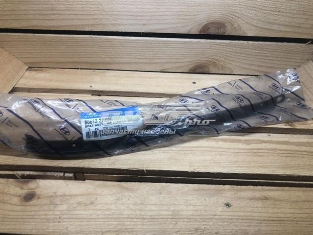 Soporte de parachoques trasero izquierdo 866132H000 Hyundai/Kia