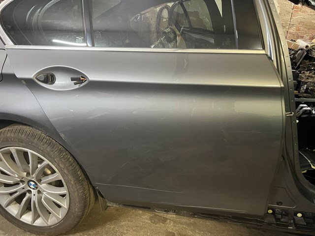 Puerta trasera derecha para BMW 5 (F10)