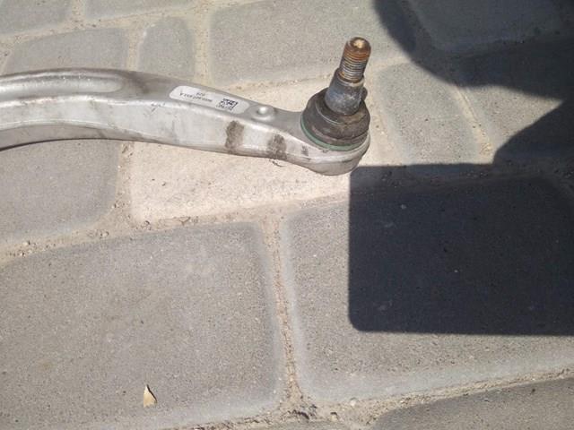 8W0407695A VAG Brazo inferior izquierdo de la suspensión delantera