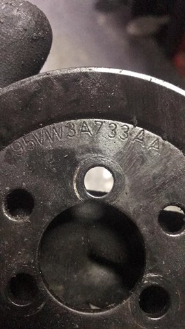 Comprar 95VW3A733AA VAG Polea de la bomba de dirección asistida