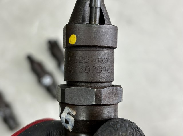 028130201C VAG Inyector de combustible