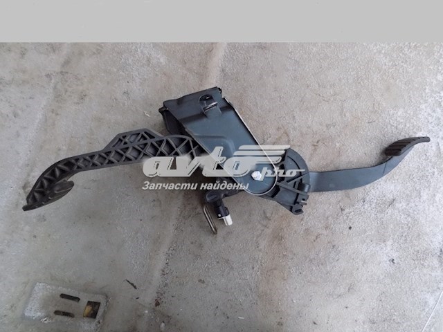 Pedal de freno RENAULT 6001551782