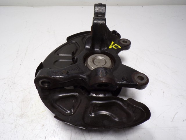 Muñón del eje, soporte de rueda, delantero derecho Mercedes A4473300720