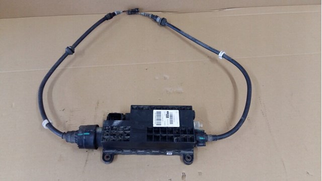 Motor del actuador de la pinza de freno trasera A4479068700 Mercedes