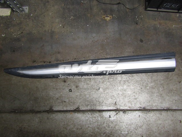 5727A484 Mitsubishi Listón embellecedor de puerta delantera derecha